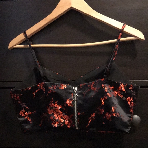 Forever 21 Spaghetti Strap Crop Top - Picture 2 of 3